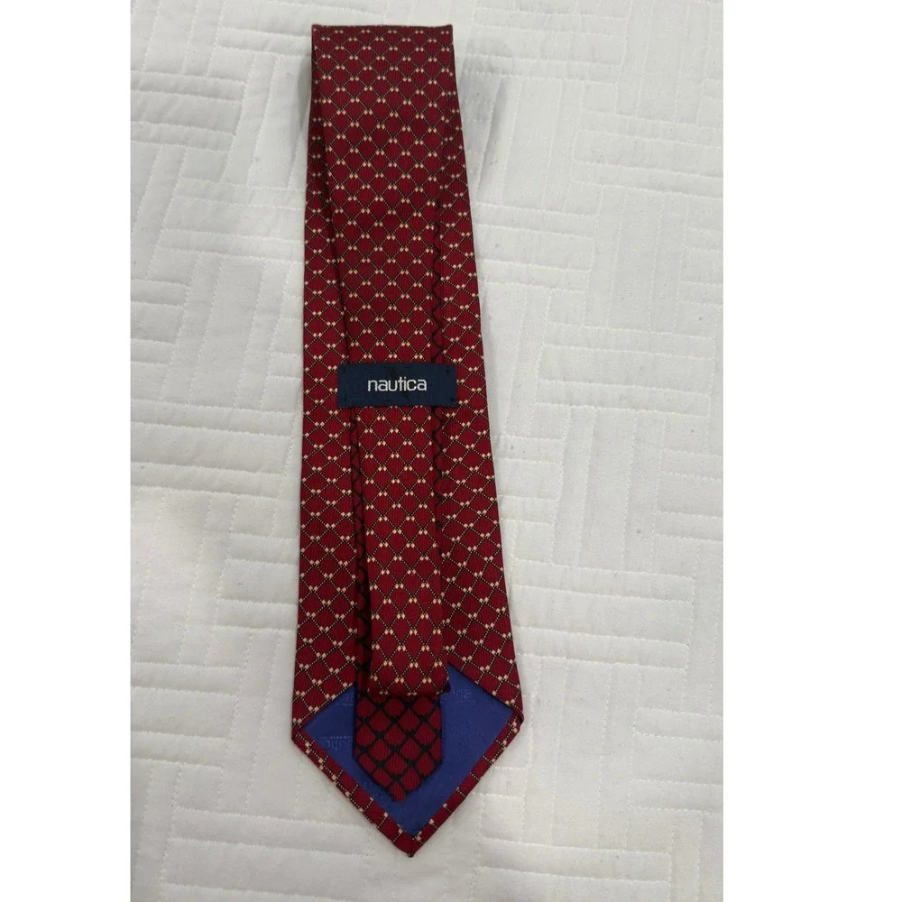 Nautica Mens Red Blue Gold Diamond Geometric 100% Silk Necktie Tie RN13388